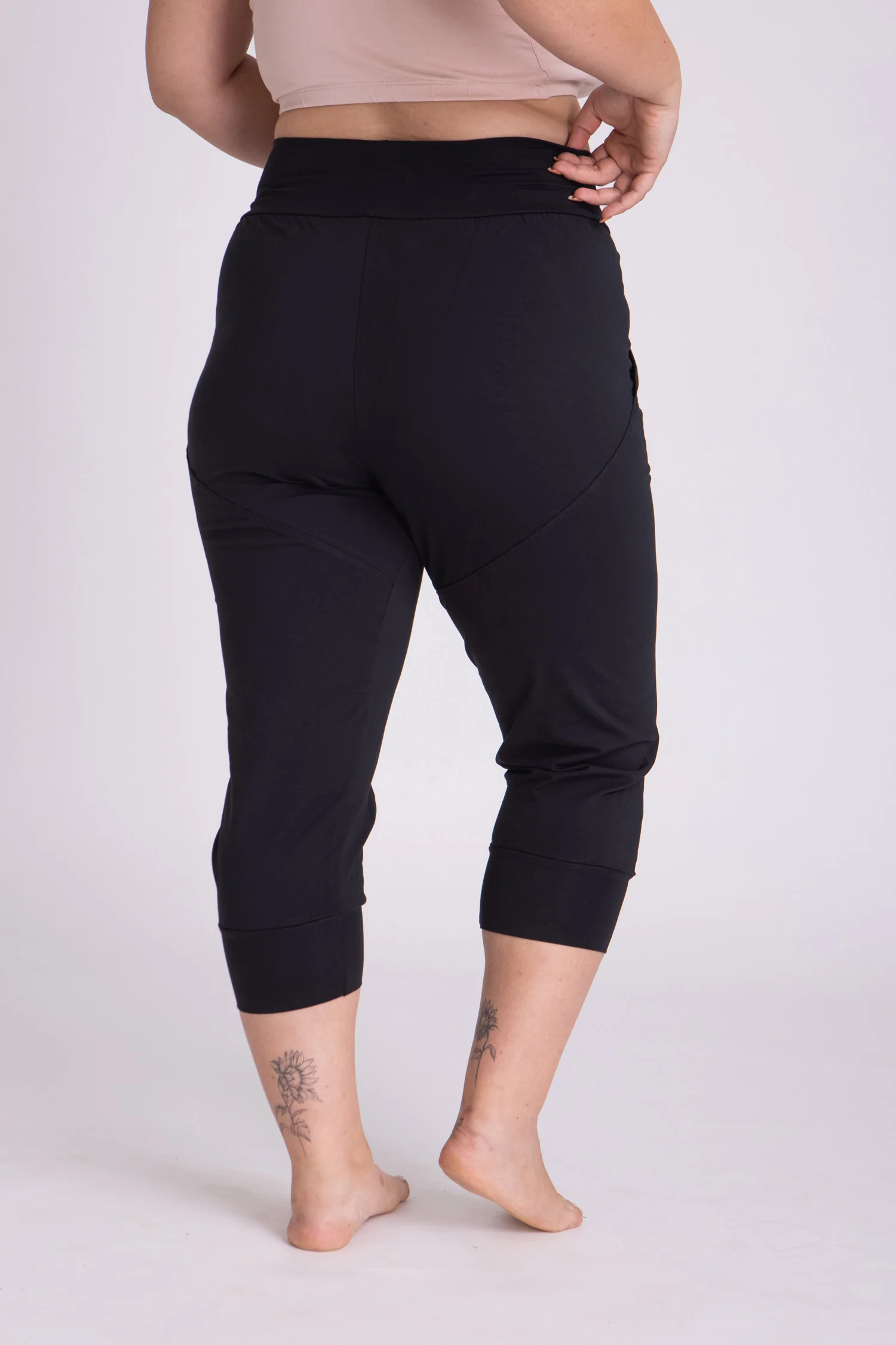Slouchy Capri Pants - Image 6